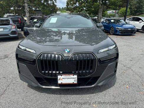 Used 2024 BMW 760i xDrive w/ Executive Package AWD/4WD image 7