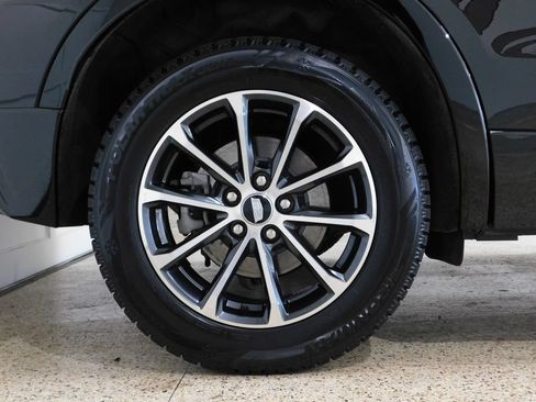 Used 2024 Cadillac XT4 Sport w/ LPO, Floor Liner Package AWD/4WD image 98