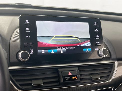 Used 2019 Honda Accord Sport image 13