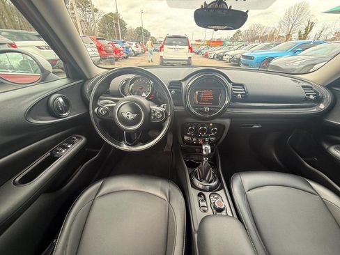 Used 2016 MINI Cooper Clubman image 14