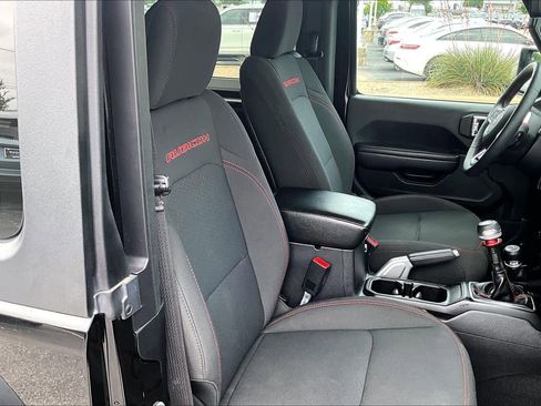 Used 2018 Jeep Wrangler Rubicon AWD/4WD image 9