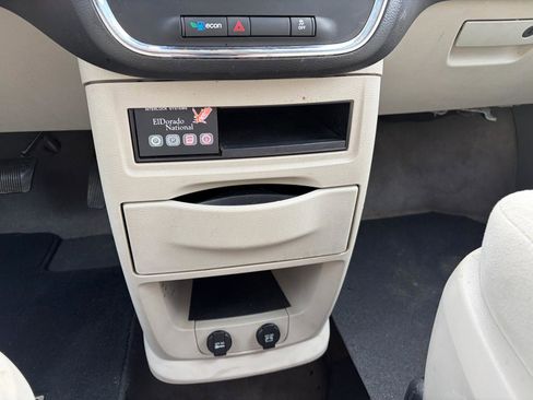 Used 2015 Dodge Grand Caravan SE w/ Quick Order Package 29E SE image 33