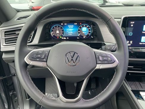 New 2025 Volkswagen Atlas Cross Sport SE image 16