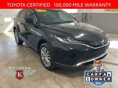 Used 2023 Toyota Venza Limited image 1