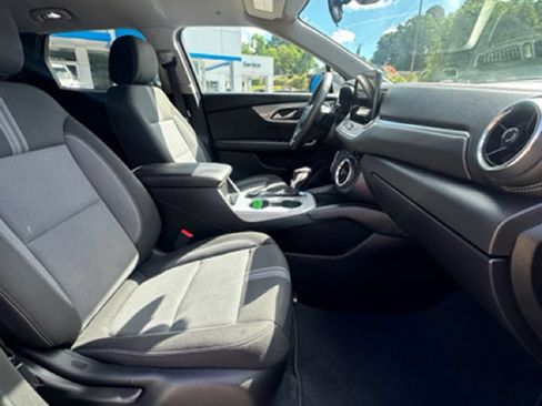 Used 2024 Chevrolet Blazer LT FWD image 28