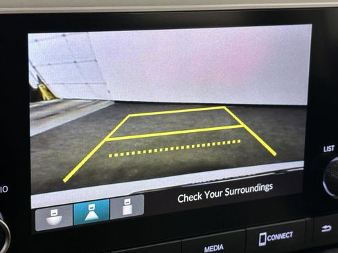 Certified 2023 Honda HR-V LX image 21