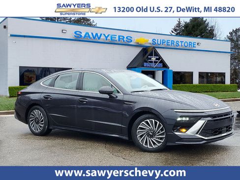 Used 2024 Hyundai Sonata SEL image 1