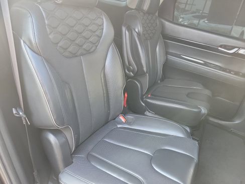 Used 2022 Hyundai Palisade Limited FWD image 26
