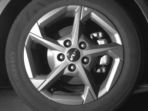Used 2025 Kia K4 FWD image 13