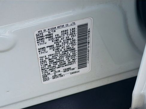 Used 2020 Nissan Rogue SV image 37