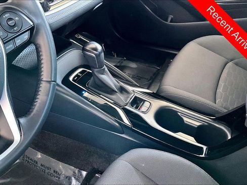 Used 2021 Toyota Corolla SE w/ Blackout Package (TMS) FWD image 18