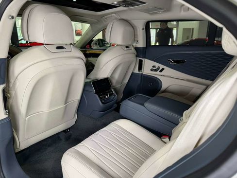 Used 2021 Bentley Flying Spur V8 w/ First Edition Specification image 11