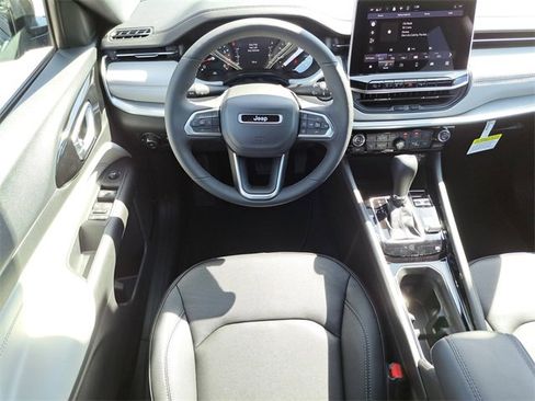 New 2026 Jeep Compass Limited image 12