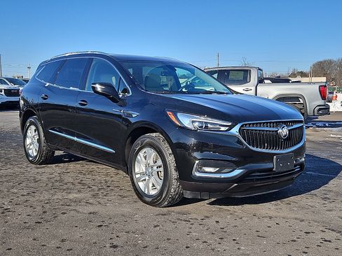 Used 2019 Buick Enclave Essence image 1