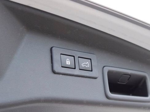 Certified 2026 Subaru Outback Limited AWD/4WD image 6