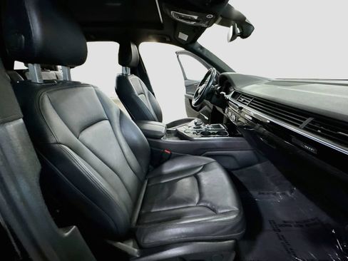 Used 2017 Audi Q7 3.0T Premium Plus w/ Premium Plus Package AWD/4WD image 34