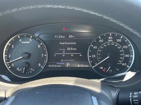 Certified 2022 INFINITI QX50 Luxe w/ Appearance Package FWD image 21