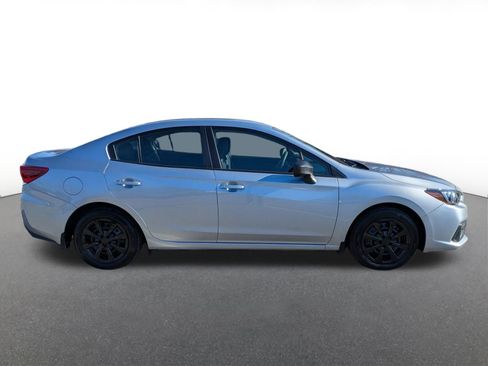 Used 2022 Subaru Impreza 2.0i image 2