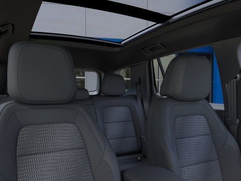 New 2026 Chevrolet Equinox LT image 32