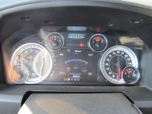 Used 2018 RAM 5500 SLT w/ Quick Order Package 29G SLT image 37