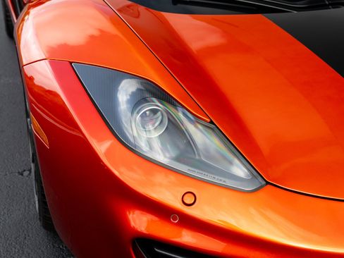 Used 2013 McLaren MP4-12C image 11
