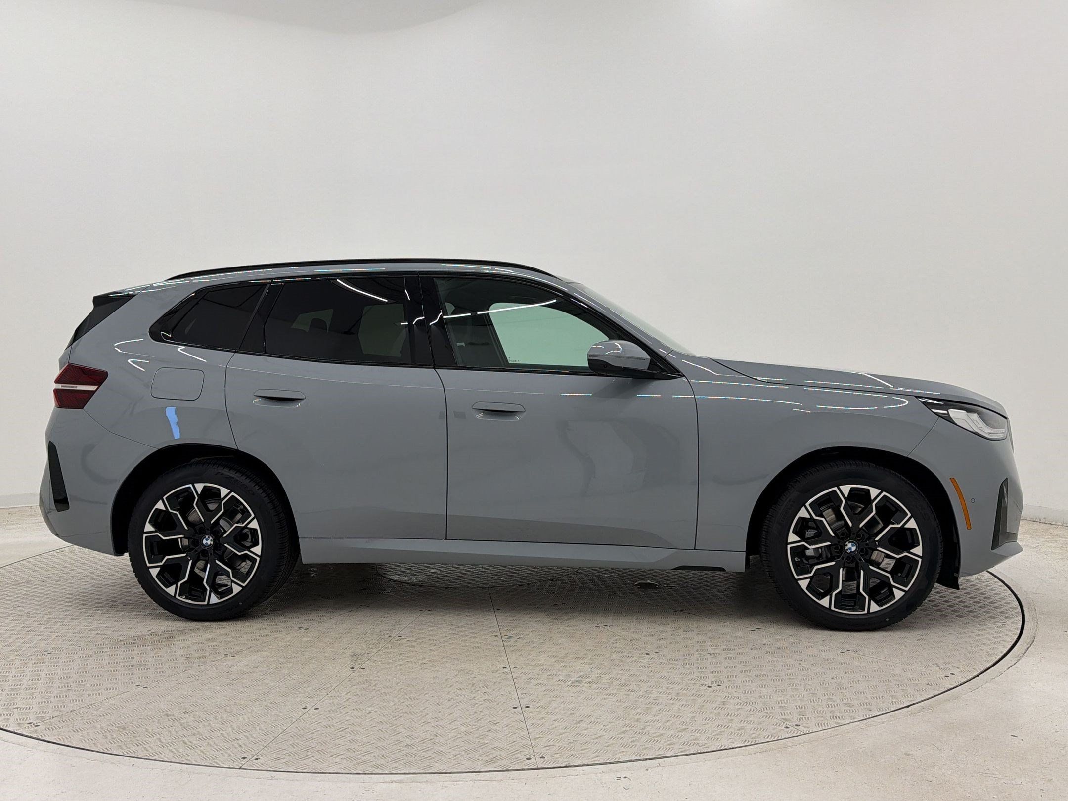 New 2026 BMW X3 xDrive30i w/ Premium Package AWD/4WD image 8