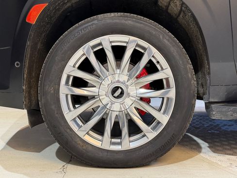 Used 2022 Cadillac Escalade ESV Premium Luxury RWD image 11