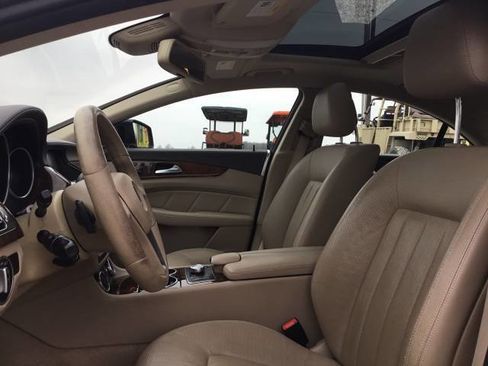 Used 2012 Mercedes-Benz CLS 550 4MATIC image 13