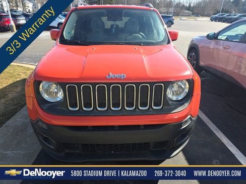 Used 2017 Jeep Renegade Latitude w/ Cold Weather Group image 1