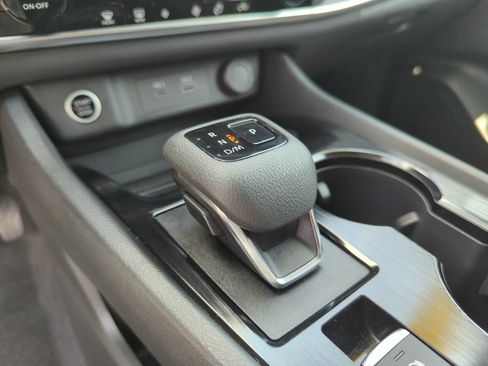 Certified 2023 Nissan Rogue SV AWD/4WD image 41