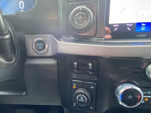 Used 2023 Ford F250 Platinum w/ Tremor Off-Road Package AWD/4WD image 35