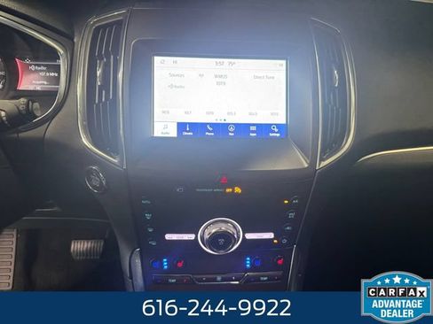 Used 2020 Ford Edge Titanium w/ Equipment Group 301A AWD/4WD image 3