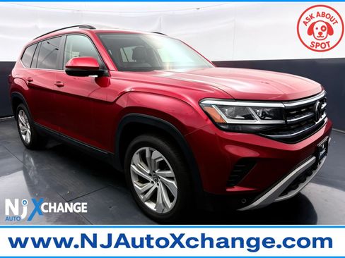 Used 2022 Volkswagen Atlas SE AWD/4WD image 1