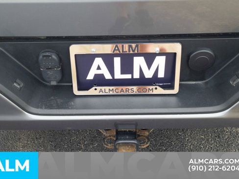 Used 2021 GMC Sierra 1500 Elevation w/ Preferred Package image 9