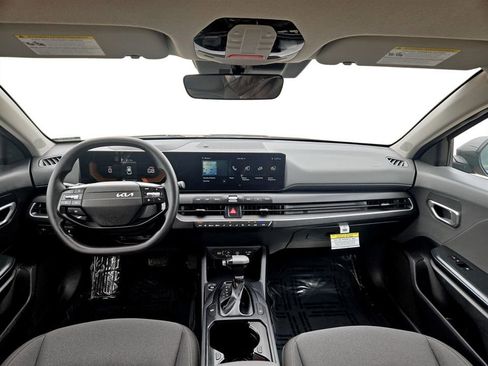 Used 2025 Kia K4 FWD image 12