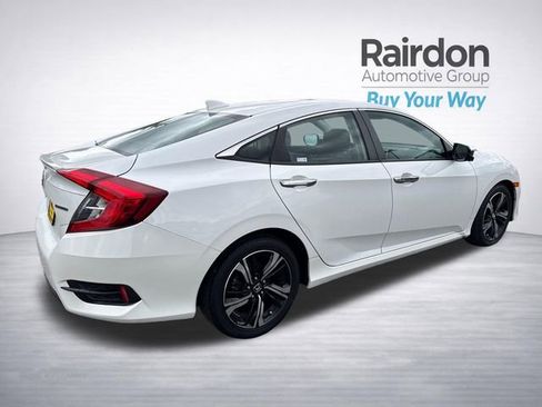 Used 2018 Honda Civic Touring image 7