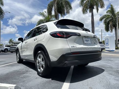 Certified 2024 Honda HR-V LX image 18