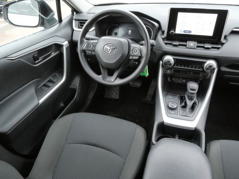 Certified 2025 Toyota RAV4 LE image 10