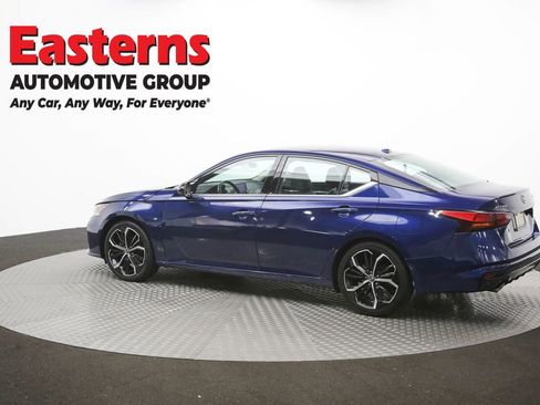 Used 2024 Nissan Altima 2.5 SR FWD image 61