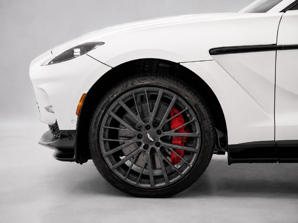 New 2026 Aston Martin DBX 707 AWD/4WD image 9