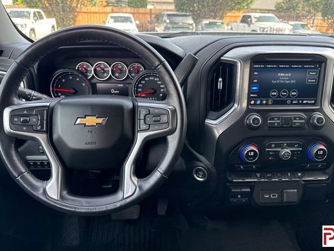 Used 2022 Chevrolet Silverado 3500 LT w/ Convenience Package AWD/4WD image 15