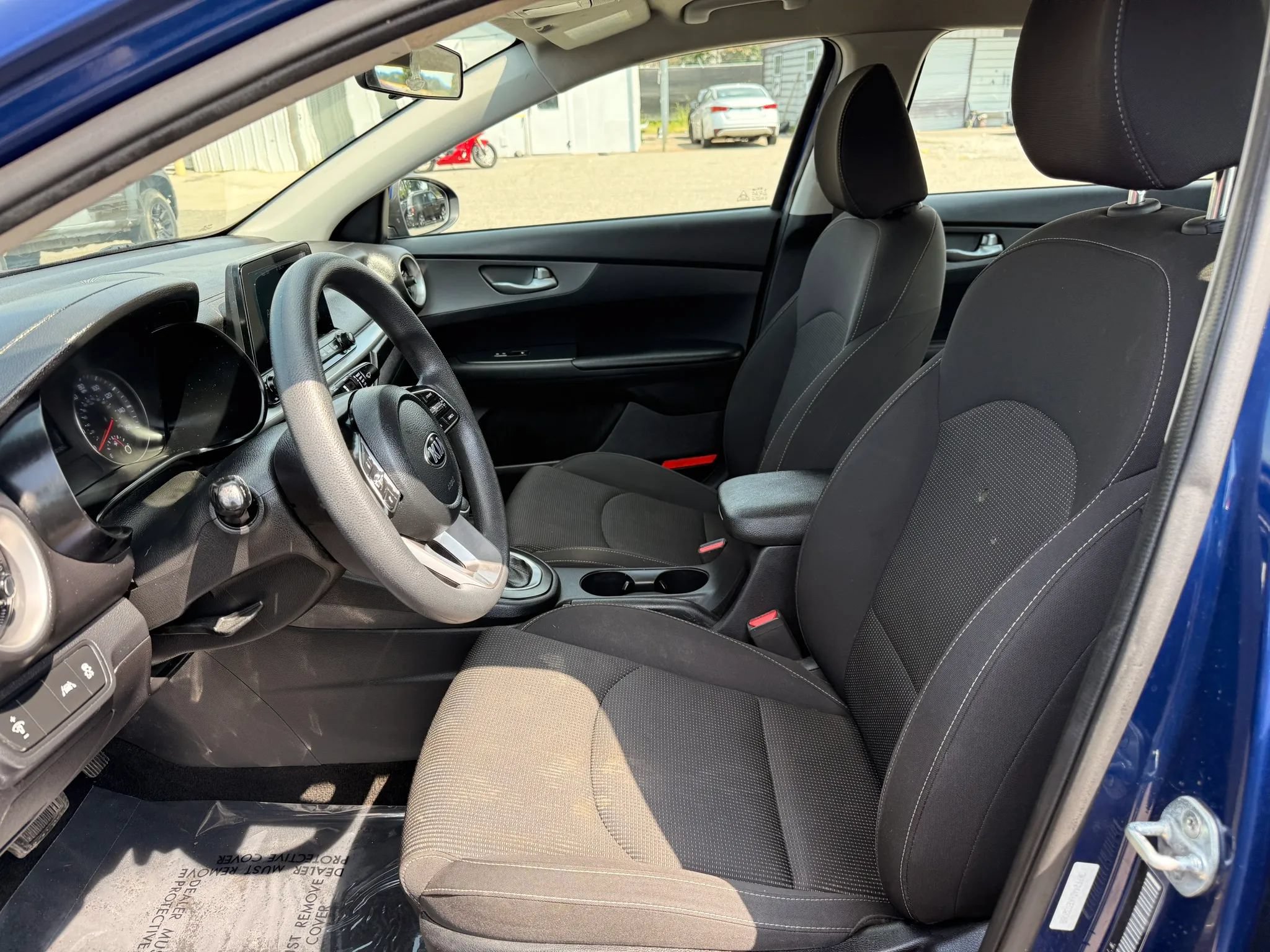 Used 2019 Kia Forte LXS FWD image 2