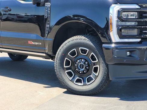 New 2026 Ford F250 Platinum image 2