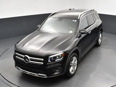 Used 2022 Mercedes-Benz GLB 250 4MATIC image 16