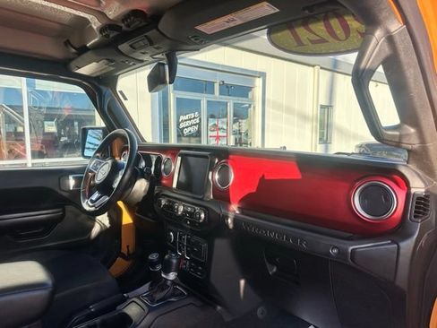 Used 2021 Jeep Wrangler Unlimited Rubicon AWD/4WD image 13