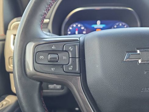 Used 2024 Chevrolet Suburban RST w/ Sport Performance Package AWD/4WD image 18