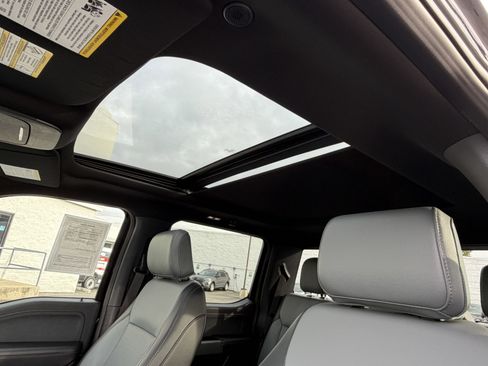 Used 2025 Ford F150 Lightning Lariat image 14