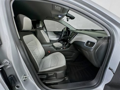 Used 2021 Chevrolet Equinox LT FWD image 26