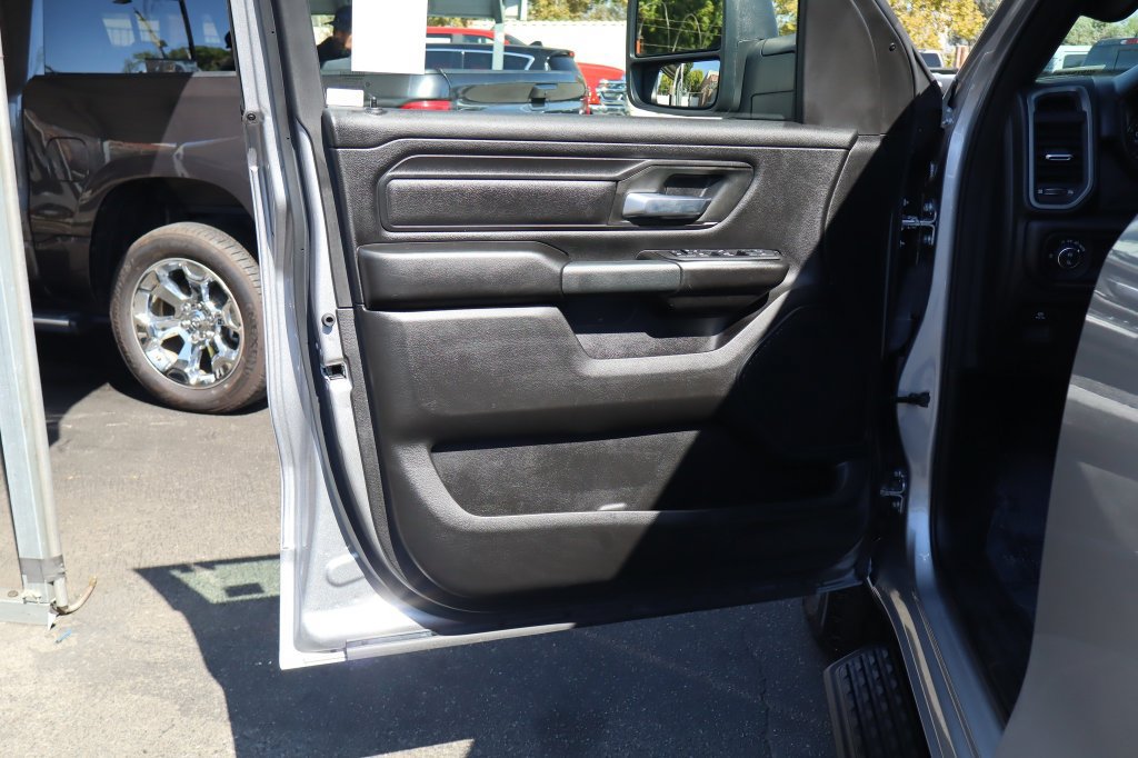 Used 2025 RAM 1500 Tradesman w/ Night Edition AWD/4WD image 19