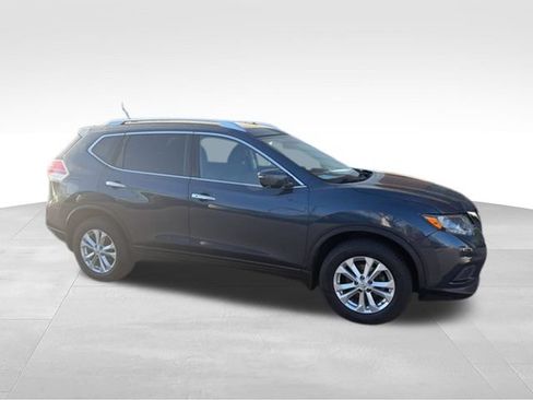 Used 2016 Nissan Rogue SV w/ SV Premium Package AWD/4WD image 27
